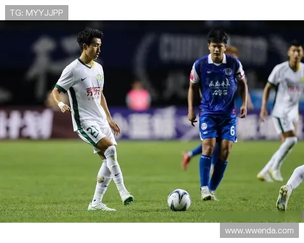 此前受伤的达万现身球队基地 能否参加足协杯仍待确定